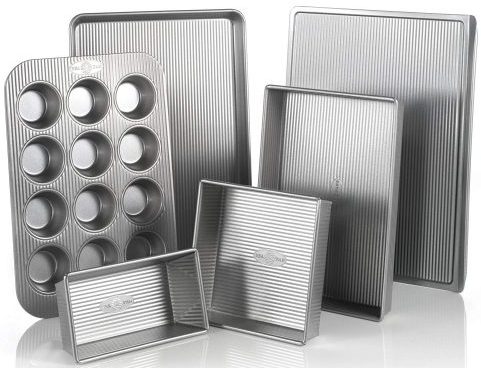 Best BakeWare Sets in 2024 8