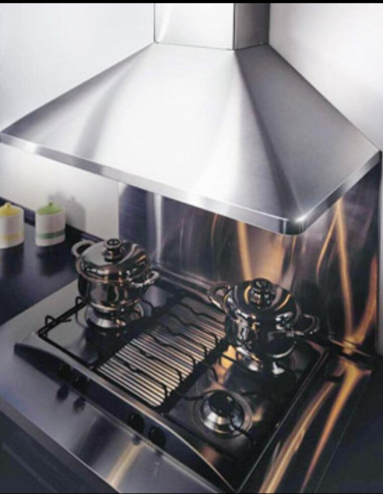 Best Wall Mount Range Hood in 2024 1