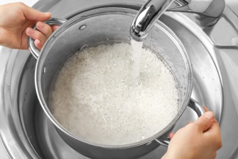 Rice Cooker Boiling Over Why It Happens And Fix Twin Stripe