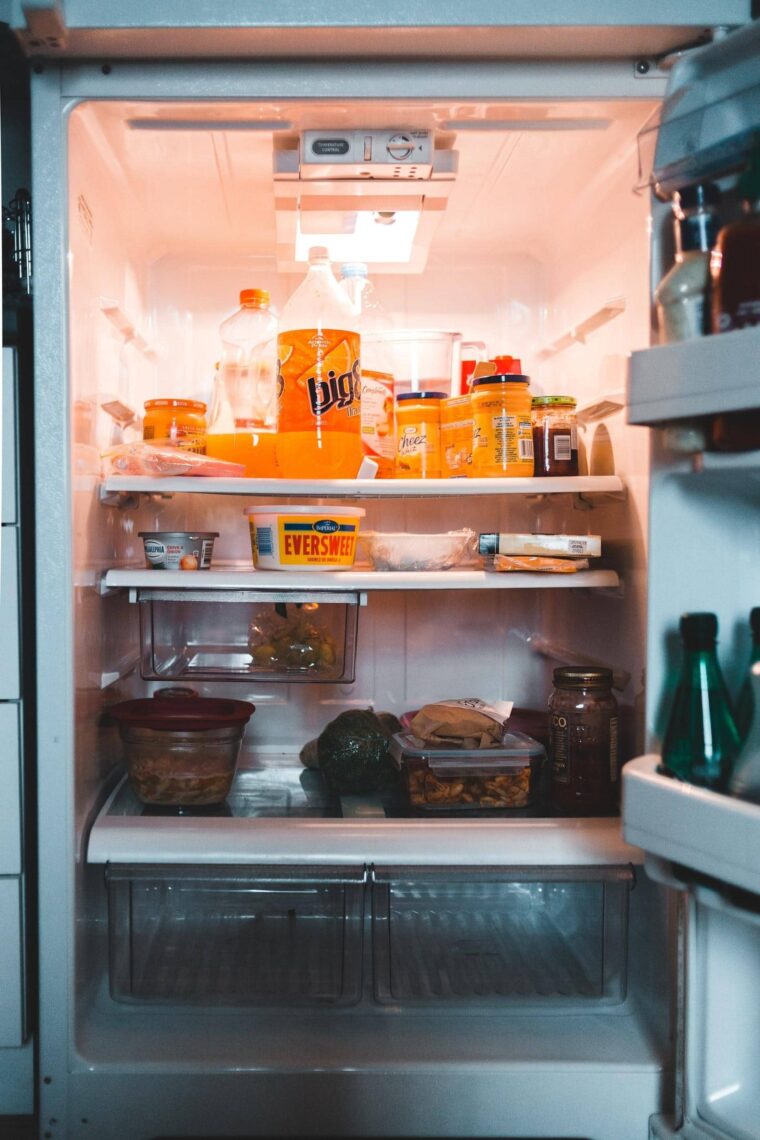 How Long Do You Have to Wait to Put Food in a New Refrigerator? 2