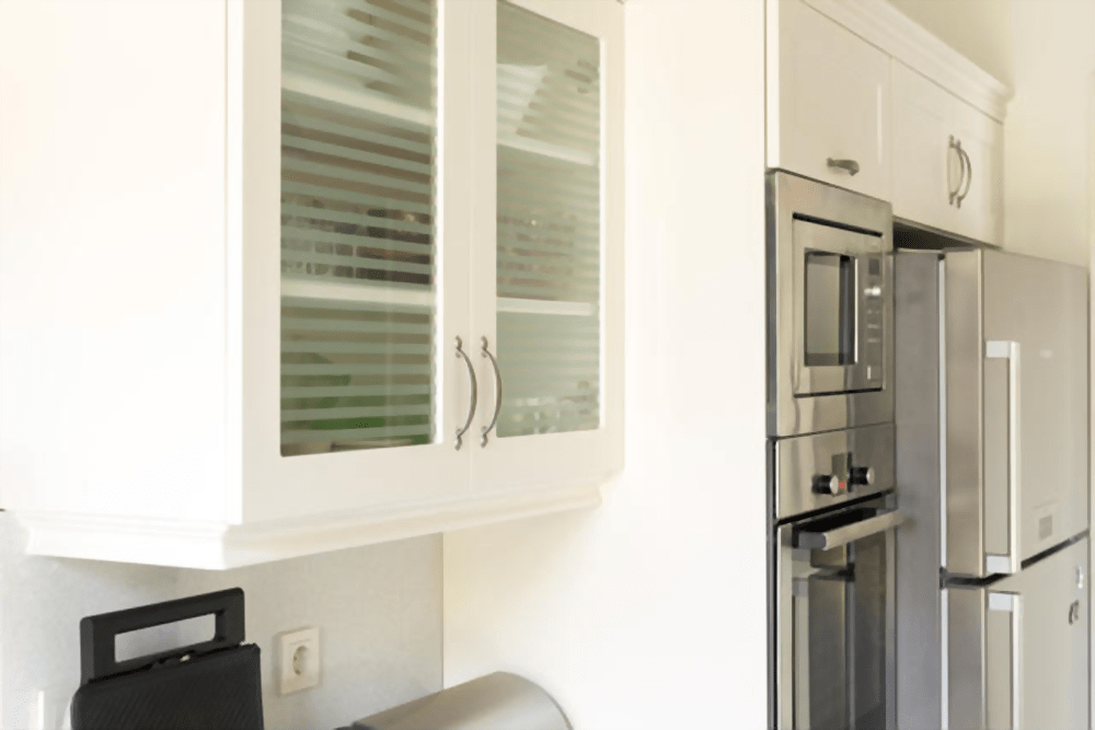 How Much Does It Cost To Put New Doors On Kitchen Cabinets? 10