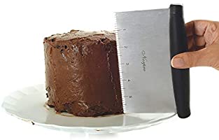 Best Bench Scraper For Icing Cake 4
