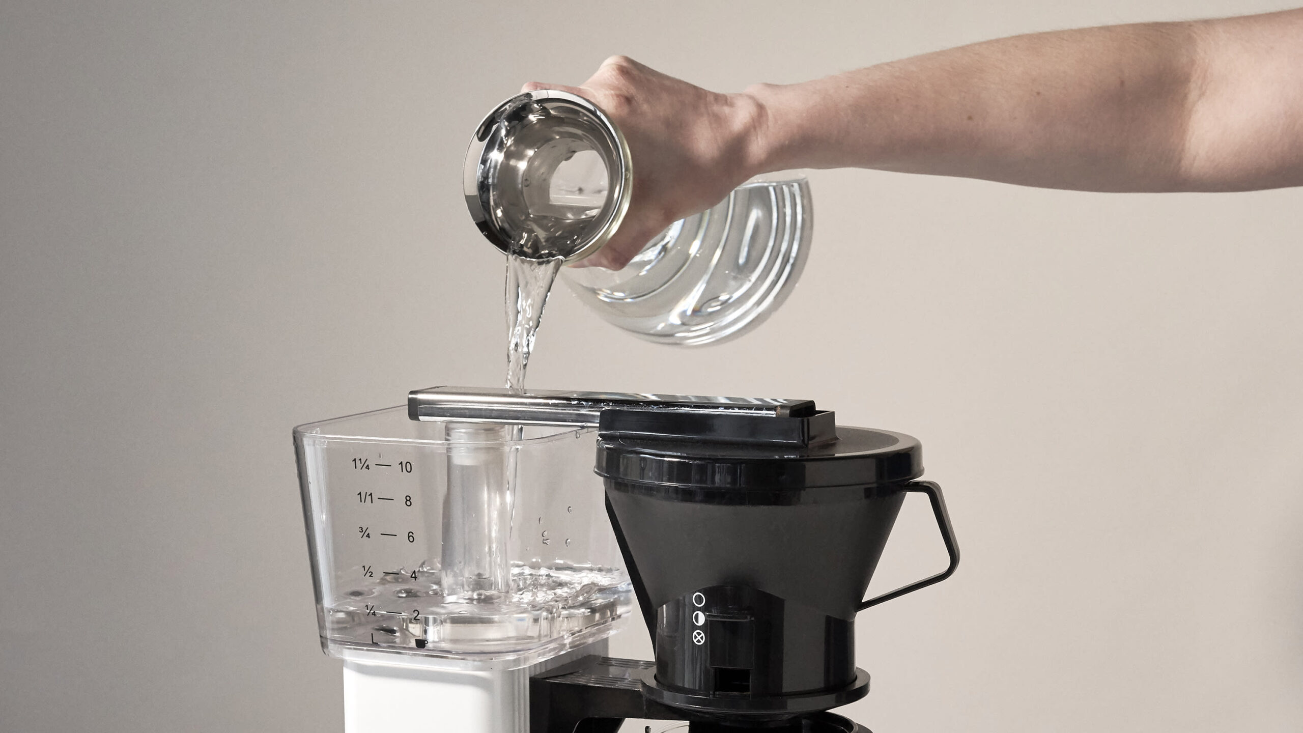 8 Best Coffee Makers For Making Hot Coffee 2024 (Up To 205 Fahrenheit)