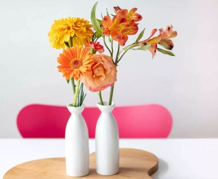 6 Tips On How To Decorate Your Kitchen With Artificial Flowers - 2024 ...