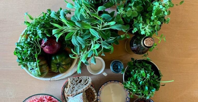 The Largest Community of Local Home Cooks in Italy: A Comprehensive Guide to Delicious Cuisine 4