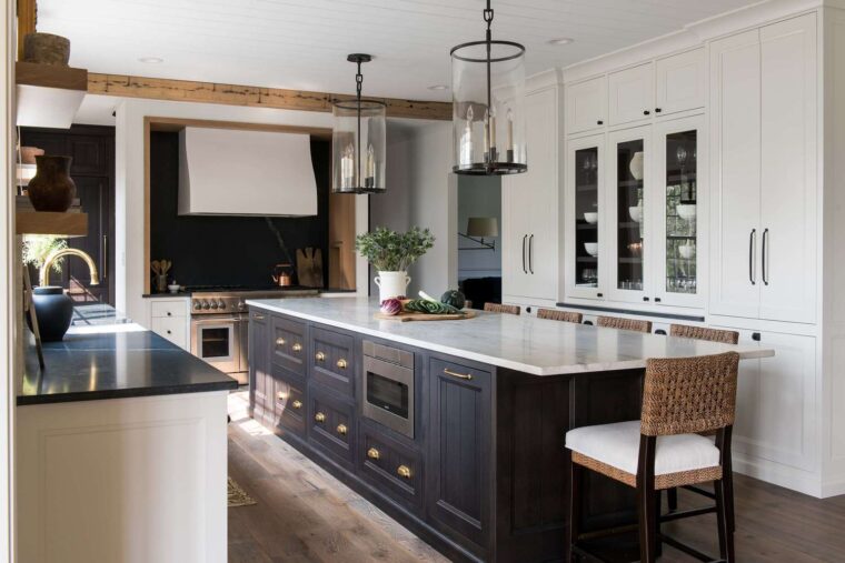 Finding the Best Material For Your Kitchen Backsplash 1