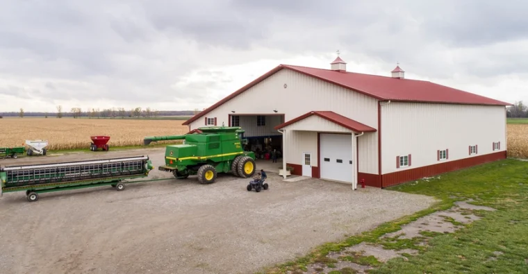 Choosing the Right Barn for Your Farm Kitchen 1